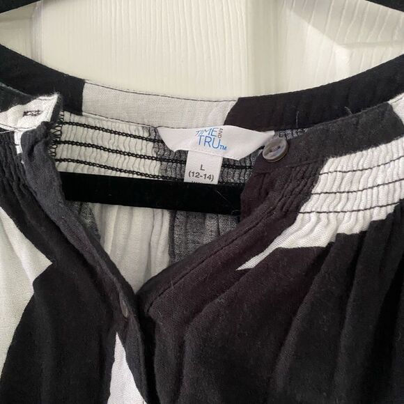 Time & Tru Black and White Women's Dress. Size Large. NWOT - Picture 2 of 3